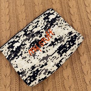 Zipper Pouch “my stuff” Thirty-one Gifts